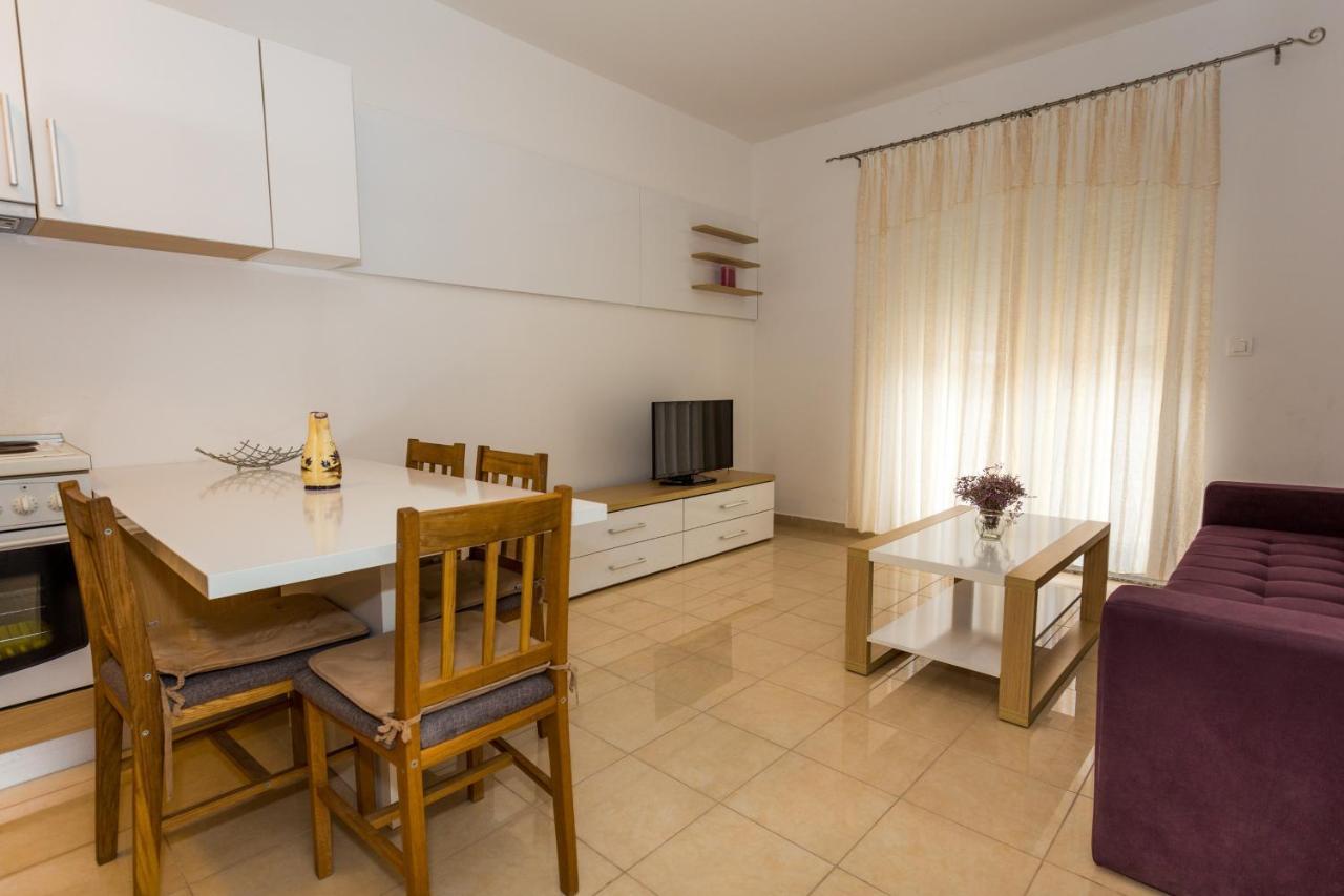 Holiday Home Komarna Luaran gambar