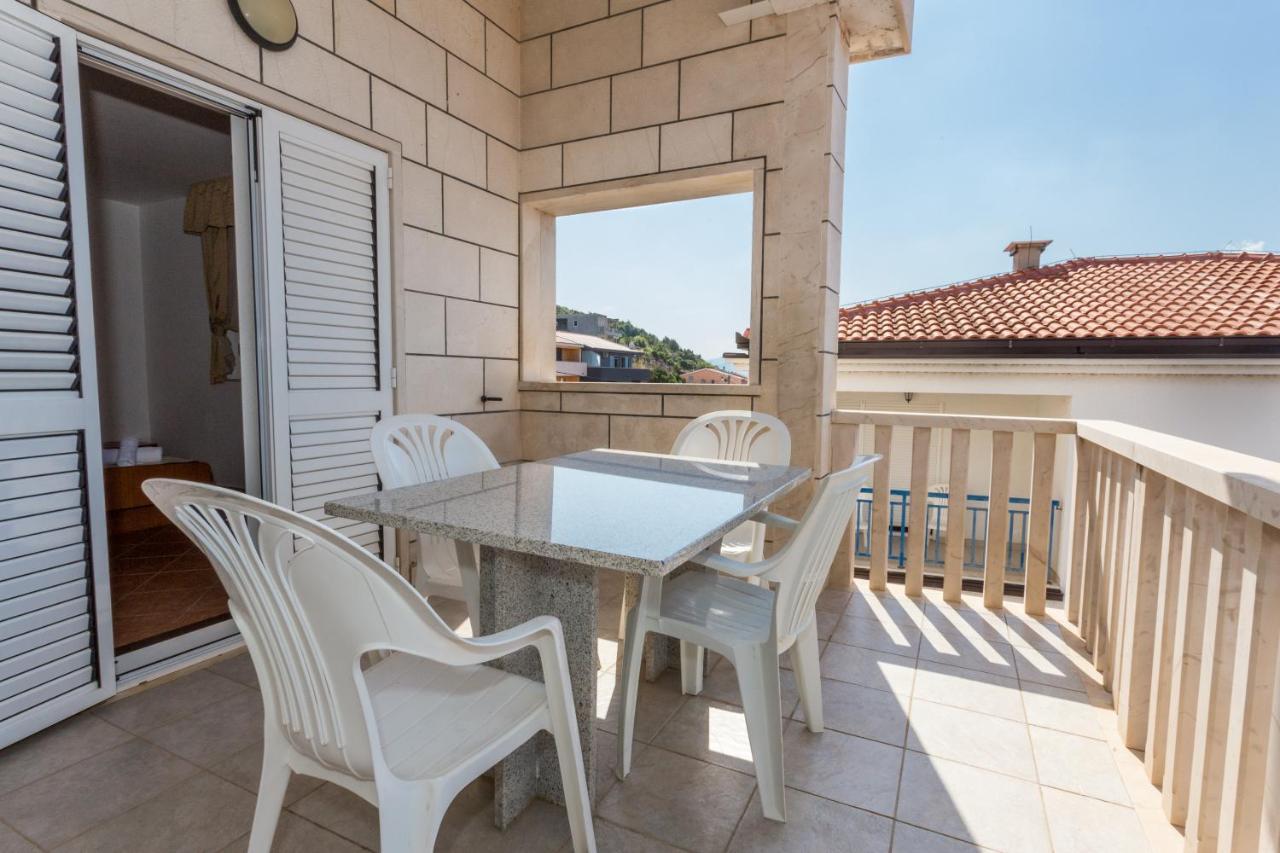Holiday Home Komarna Luaran gambar