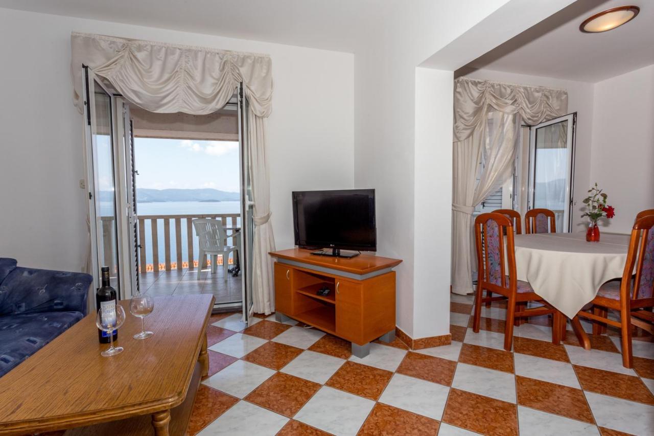 Holiday Home Komarna Luaran gambar