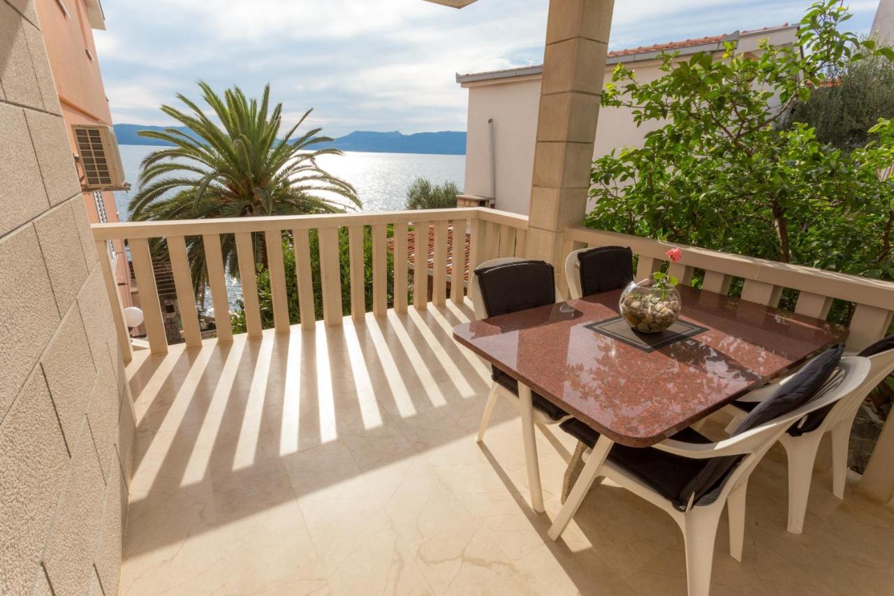 Holiday Home Komarna Luaran gambar