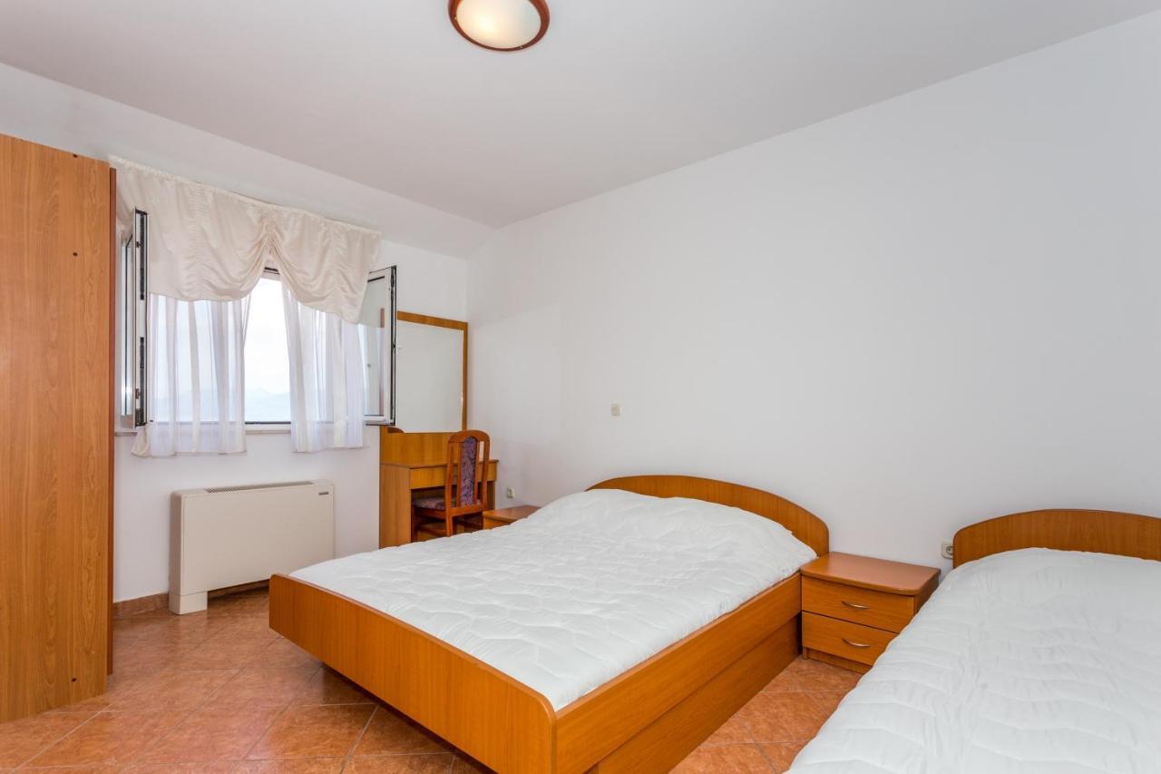 Holiday Home Komarna Luaran gambar