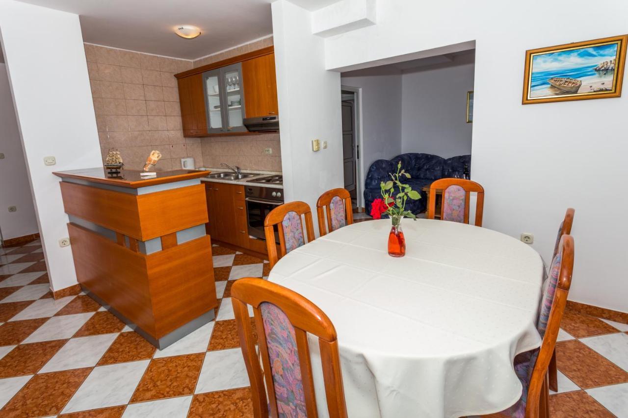 Holiday Home Komarna Luaran gambar