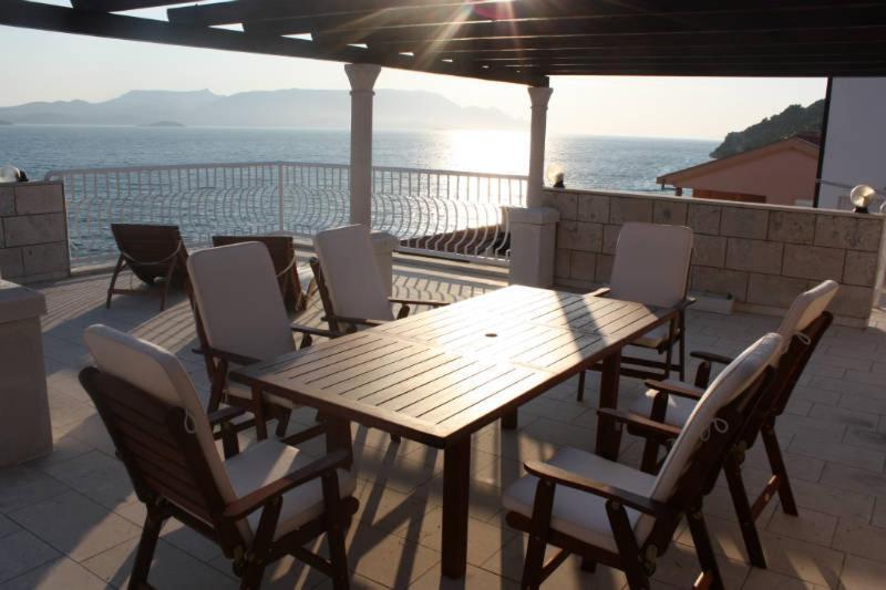 Holiday Home Komarna Luaran gambar