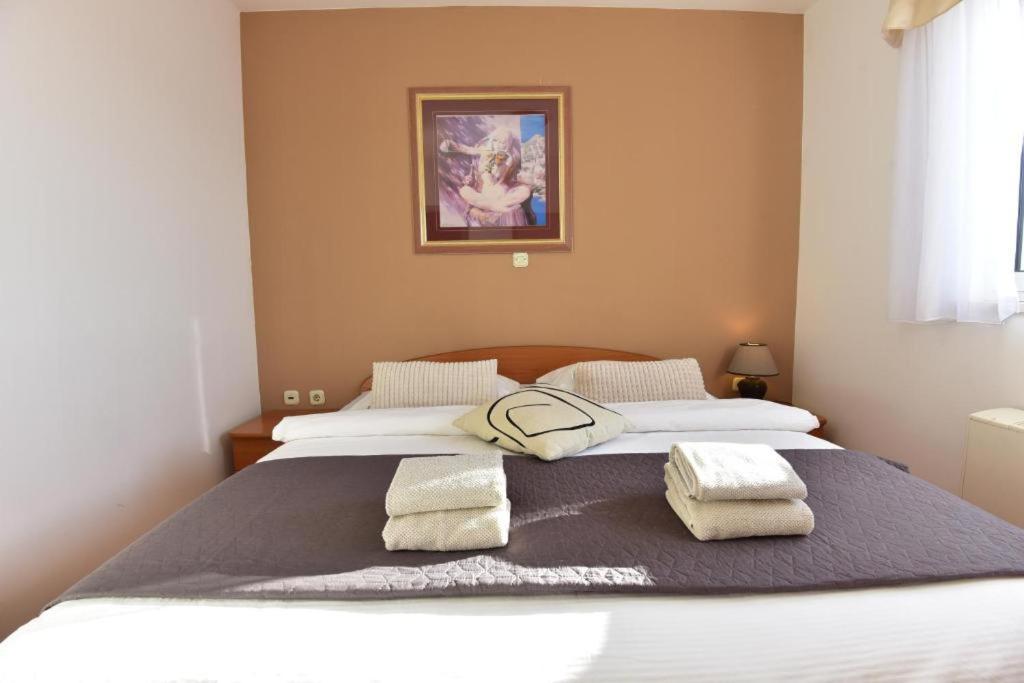 Holiday Home Komarna Luaran gambar